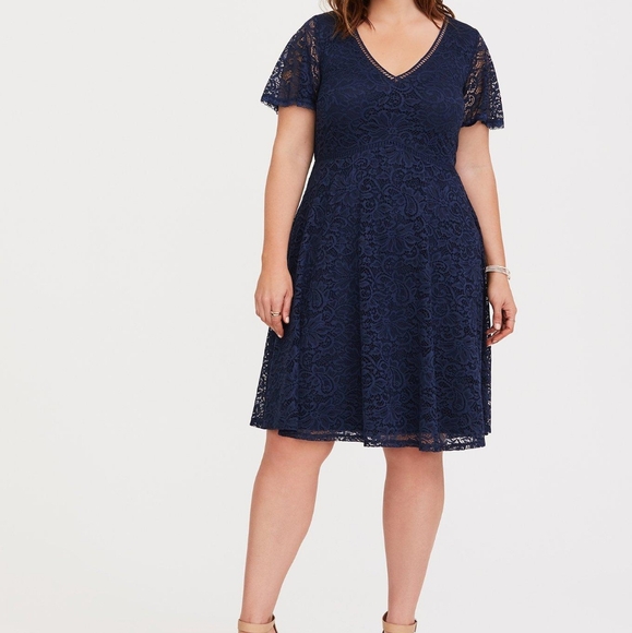 #68 Torrid Navy Lace Womens Cocktail Dress worn once size 12 - Picture 1 of 8